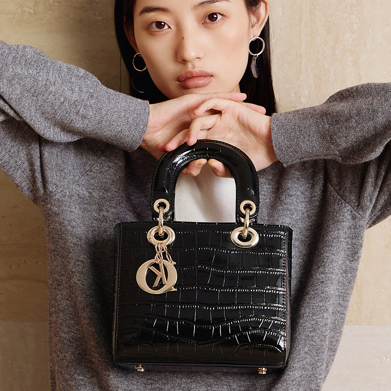 Luxury Bags Office - %100 Hakiki Deri Lüks Mini Kadın