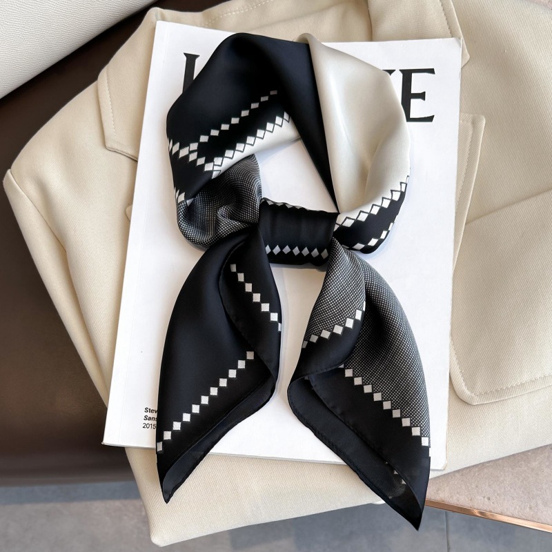 Luxury Bags Office - Yeni Lüks At Desen Ipek Kare