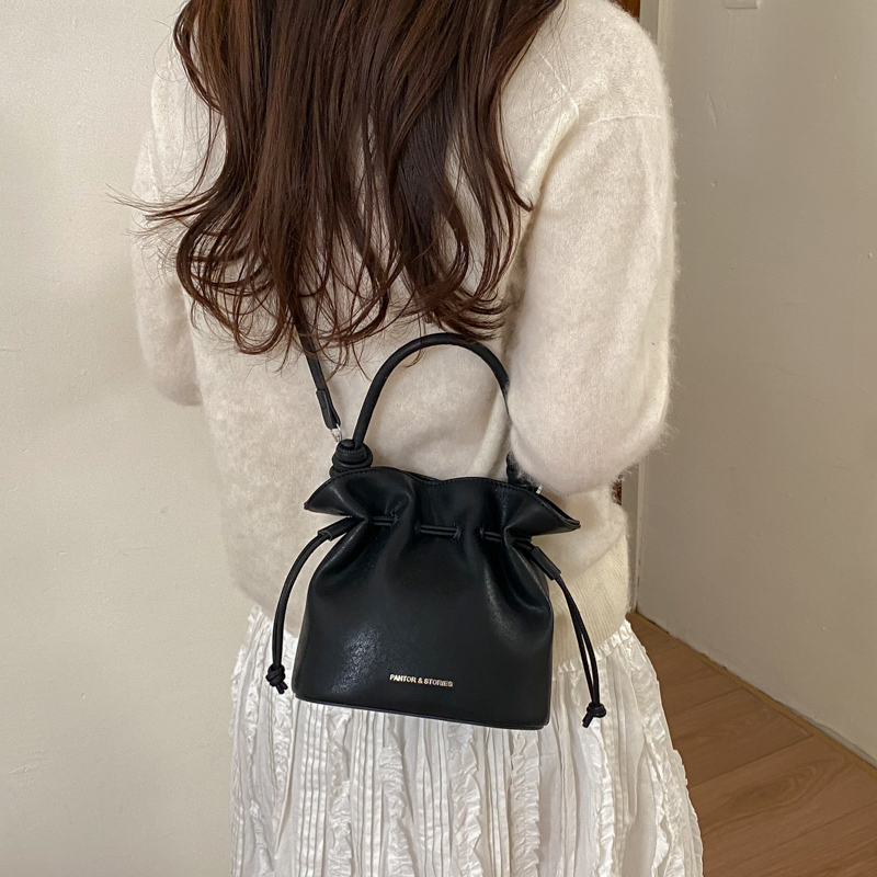 Kadın Suni Deri Kova Çanta İpl - Luxury Bags Office incelemesi ve fiyatı