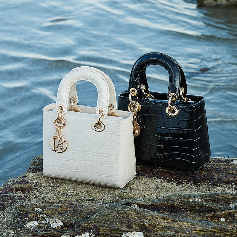 %100 Hakiki Deri Lüks Mini Kad - Luxury Bags Office incelemesi ve fiyatı