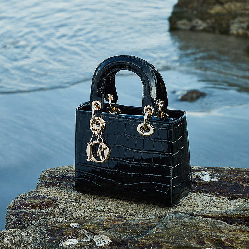 %100 Hakiki Deri Lüks Mini Kad - Luxury Bags Office incelemesi ve fiyatı