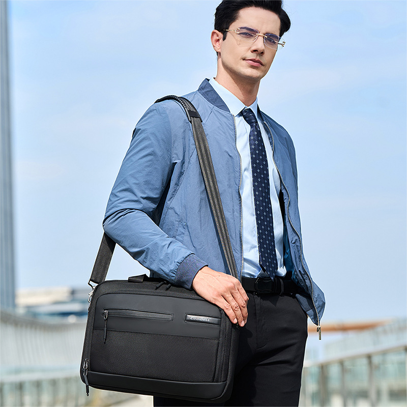 Erkekler İçin Evrak Çantaları  - Luxury Bags Office incelemesi ve fiyatı