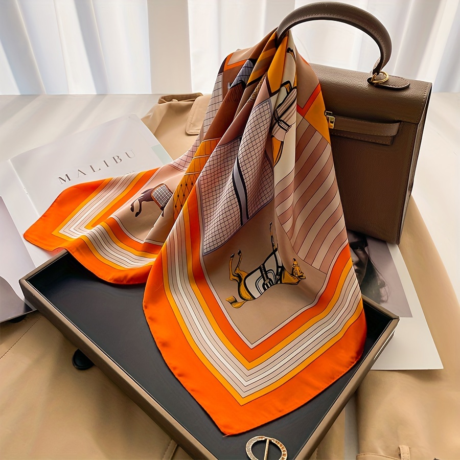 Lüks at desen ipek kare eşarp  - Luxury Bags Office incelemesi ve fiyatı