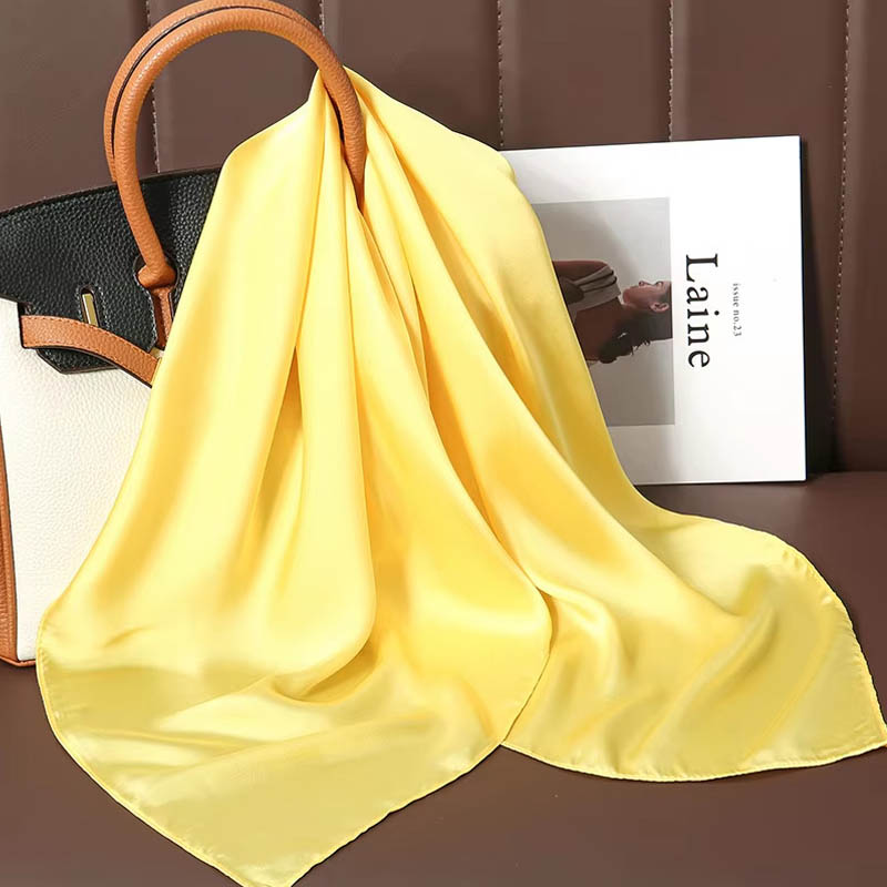 Lüks düz renk ipek kare eşarp  - Luxury Bags Office incelemesi ve fiyatı