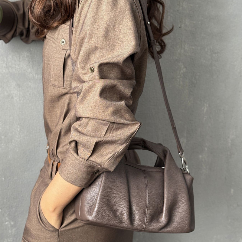 Özel Baş Harfli Deri Yastık Ça - Luxury Bags In Japan incelemesi ve fiyatı