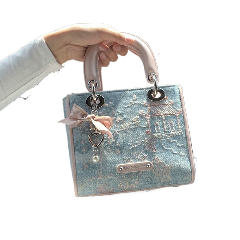 Yüksek Değerli Hafif Lüks Kont - Luxury Bags Levels incelemesi ve fiyatı