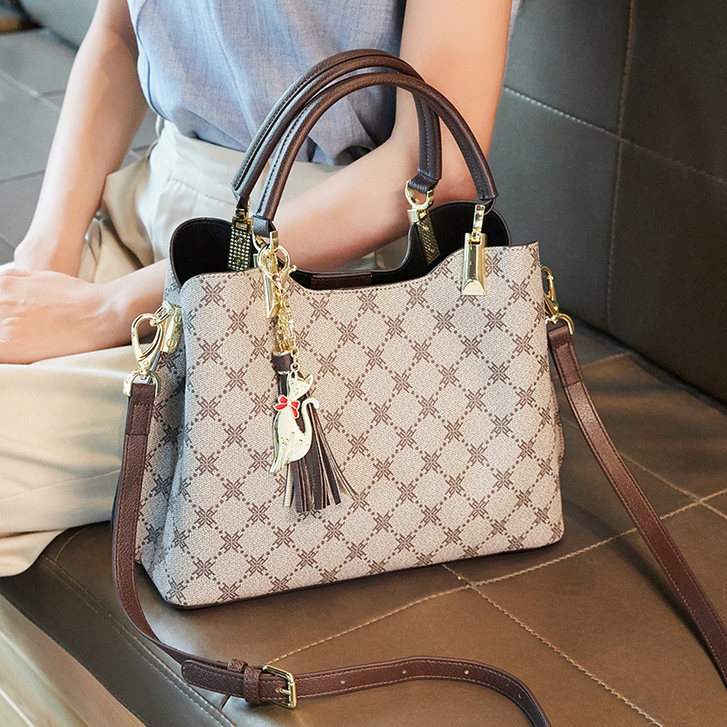Kadınlar İçin Lüks Günlük Tasa - Luxury Bags Everyday incelemesi ve fiyatı